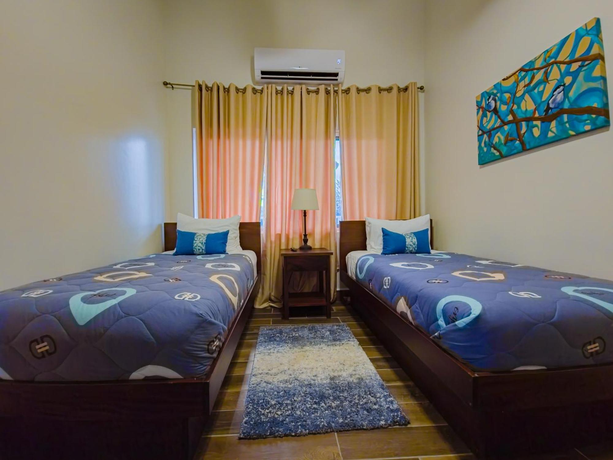 Louis' Apartments Placencia 외부 사진