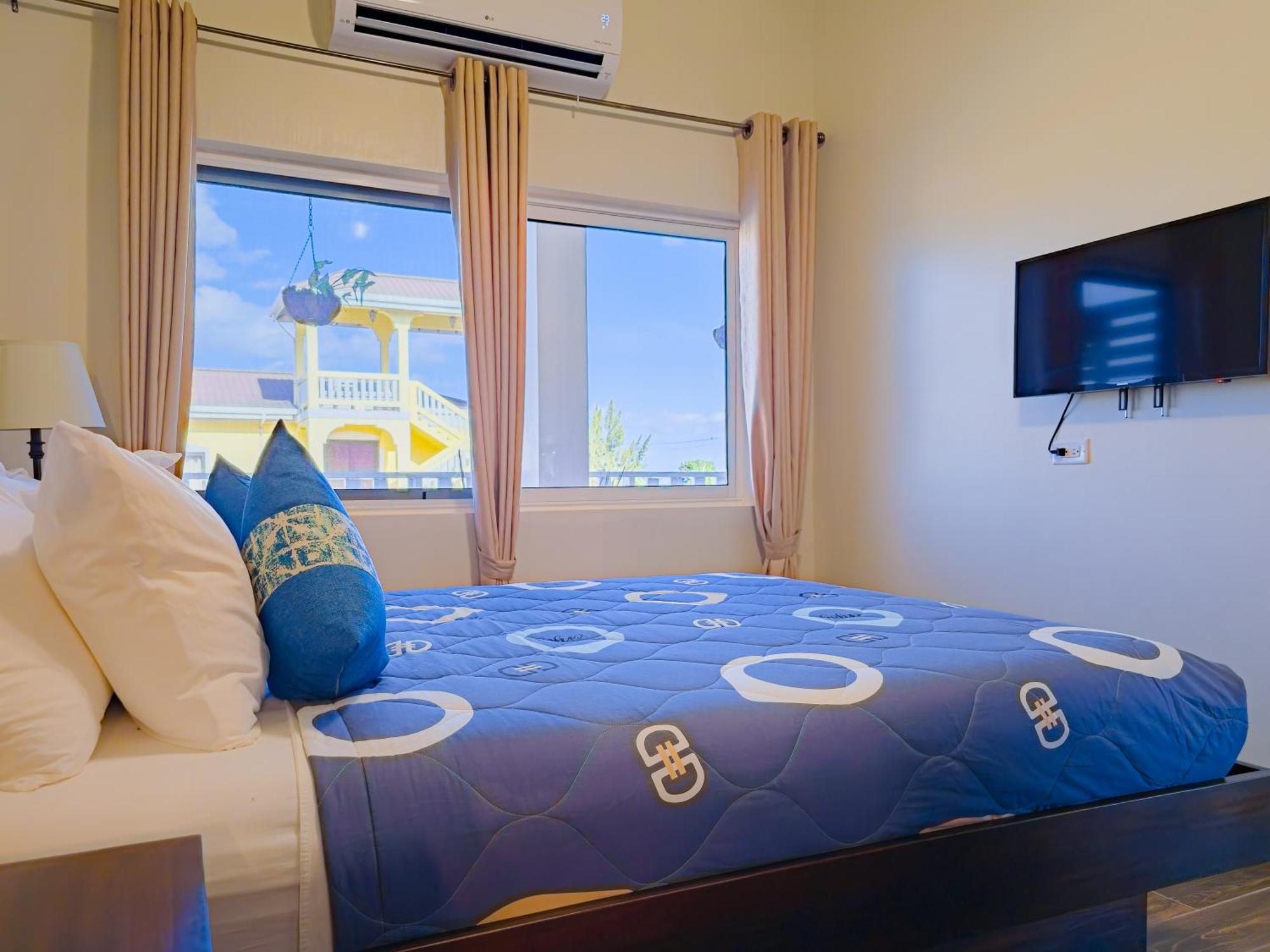 Louis' Apartments Placencia 외부 사진