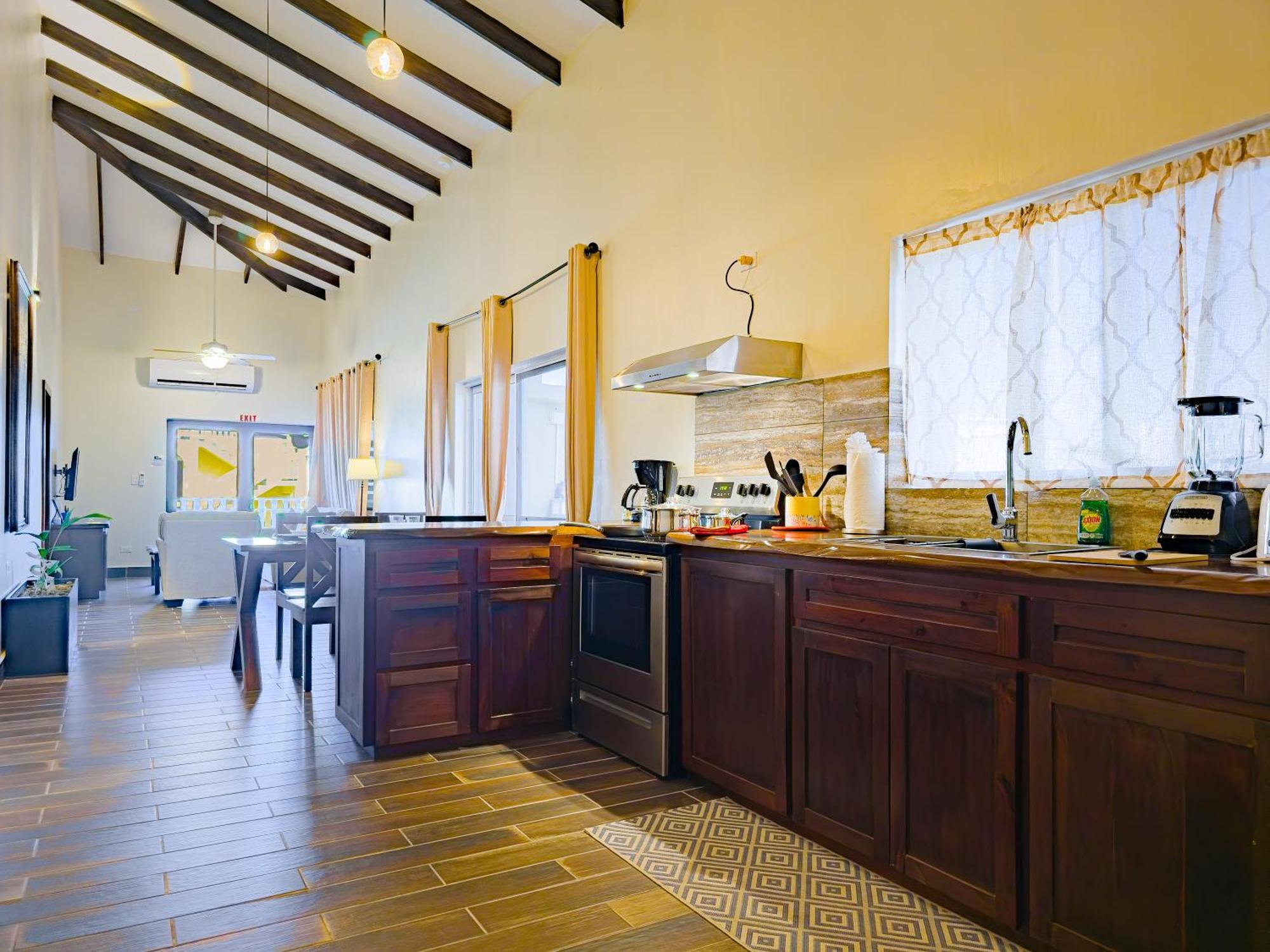 Louis' Apartments Placencia 외부 사진