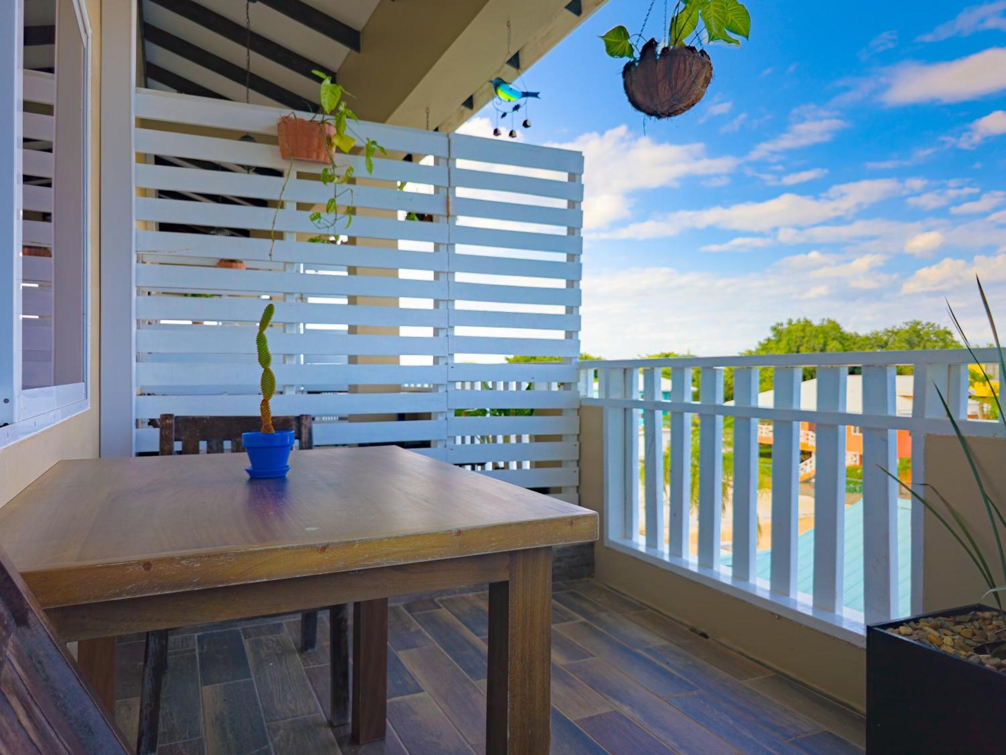Louis' Apartments Placencia 외부 사진