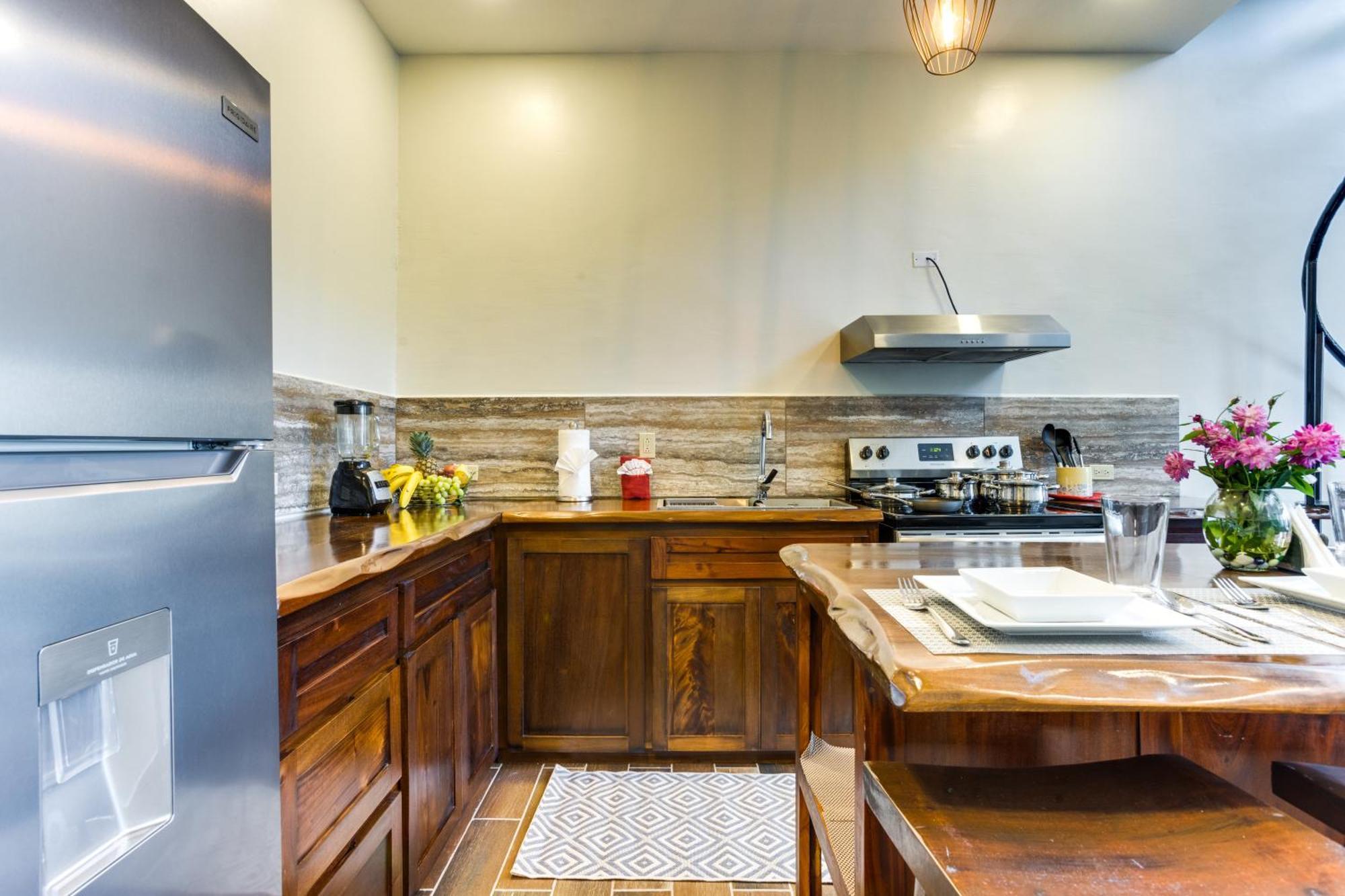 Louis' Apartments Placencia 외부 사진